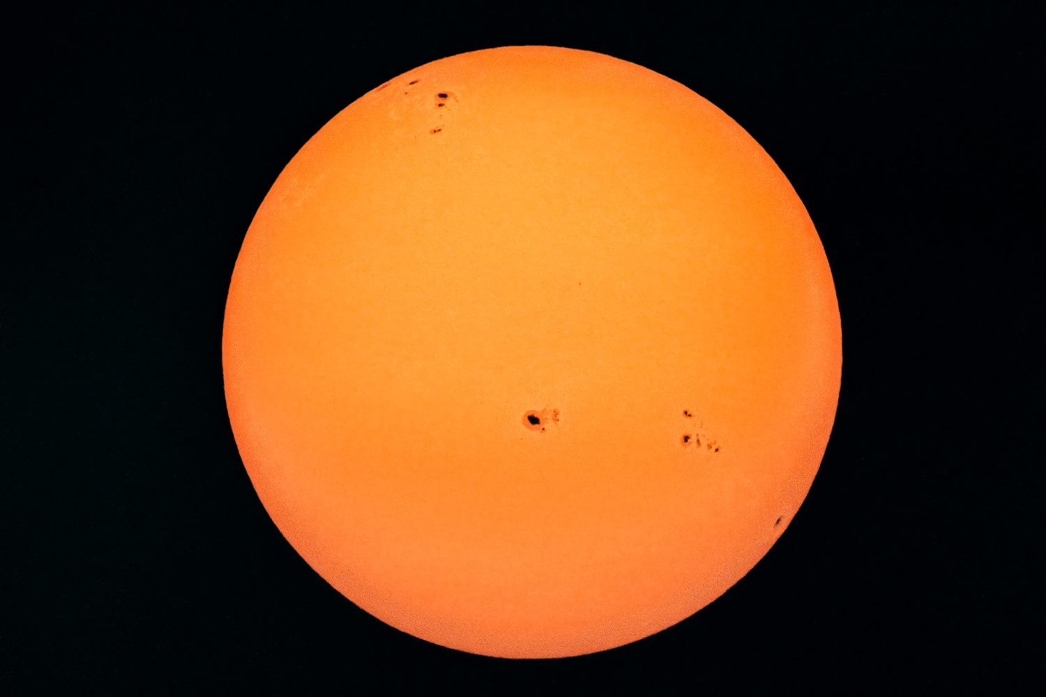 241007 Sun Spots in Bolivia - Sony FE600mm
